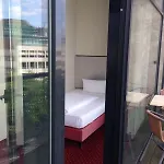 كوم إن كورفورستندام 3*