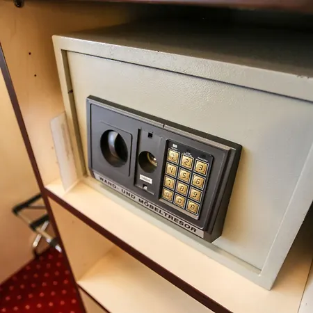 Kurfürstendamm Hotel 3*