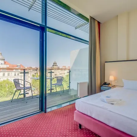 Kurfuerstendamm Hotel 3*