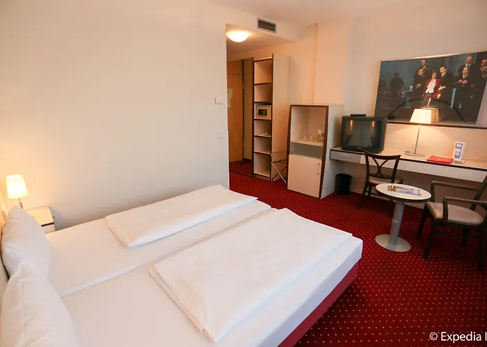 Kurfuerstendamm Hotel