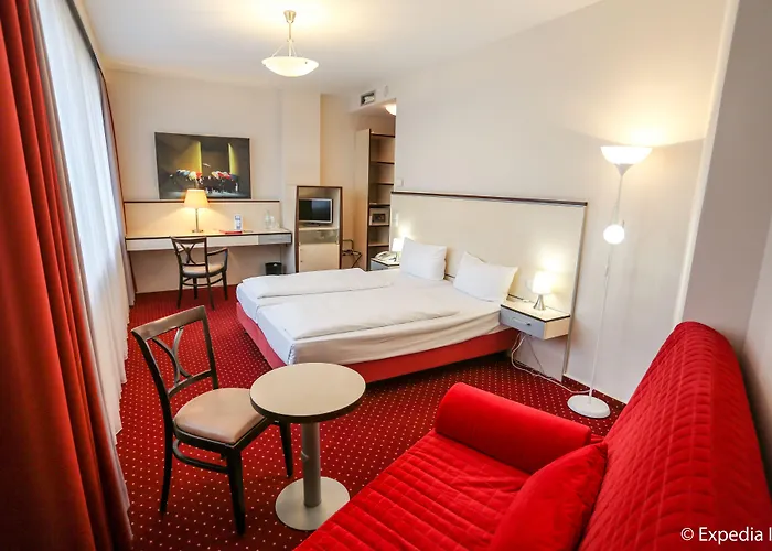 カム クアフェルステンダム 3*