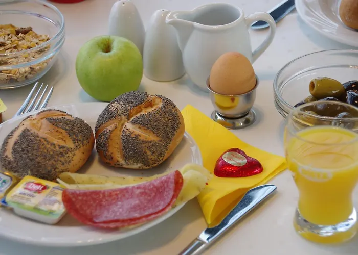 Hotell Kurfuerstendamm 3*