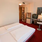 Kurfuerstendamm Hotel