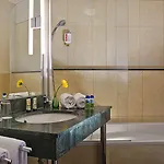 Kurfuerstendamm Hotel