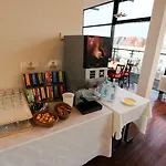 Kurfuerstendamm Hotel