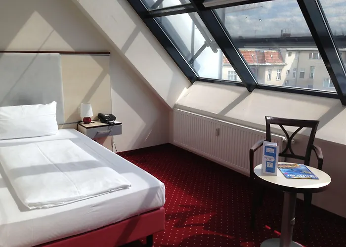 Kurfuerstendamm Hotel 3*